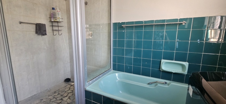 3 Bedroom Property for Sale in Verwoerdpark Northern Cape